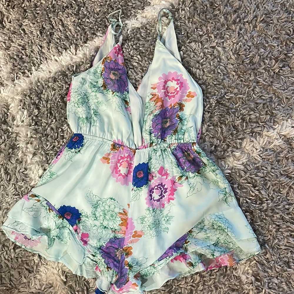 Romper - Picture 2 of 2